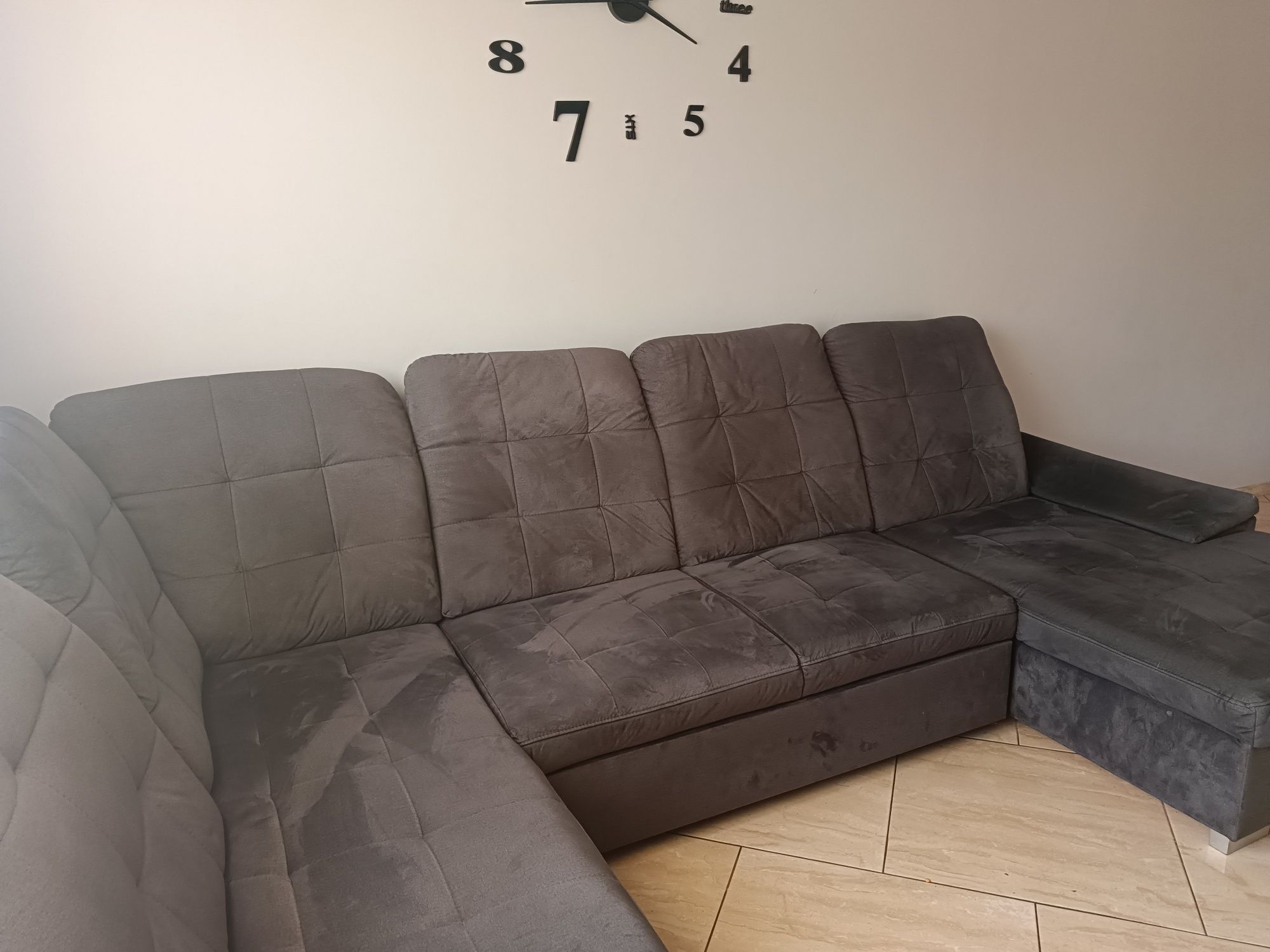 Duży narożnik z funkcją spania
