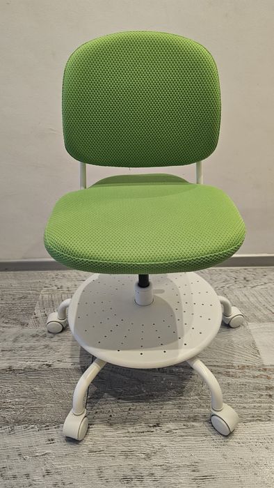 VIMUND IKEA dziecięce krzesło biurowe