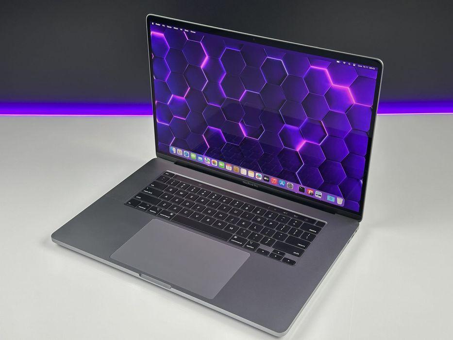 Laptop Apple MacBook Pro 16 A2141 | i9-9880H / 64GB / 1TB / Radeon /US