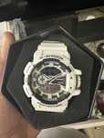 Bialy Gshock GA-400