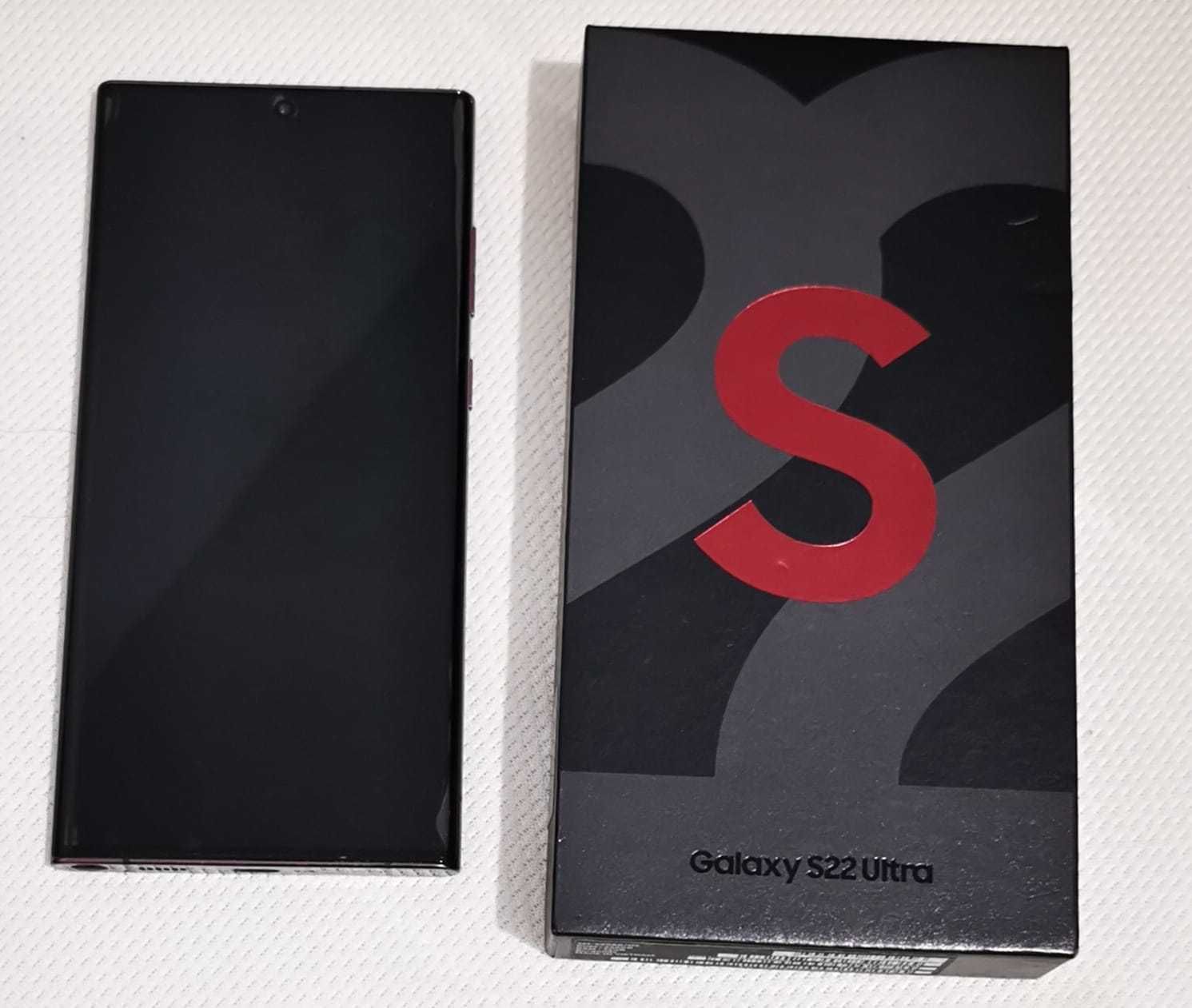 Samsung S22 Ultra com caixa e fatura