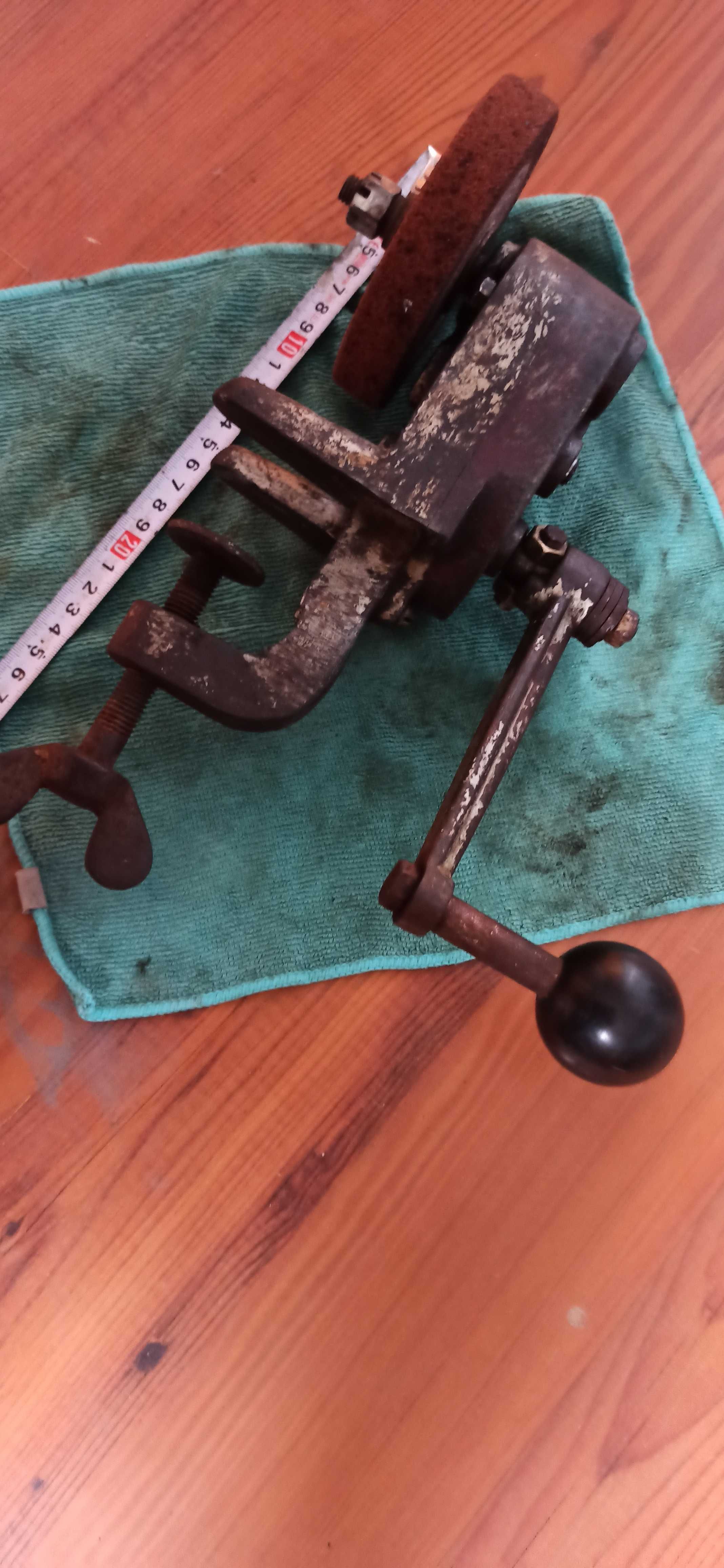 Szlifierka mechaniczna na korbe. Kamień. Antyk!