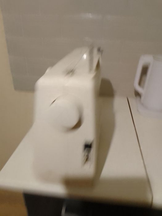 Продам швейную машинку  Brother