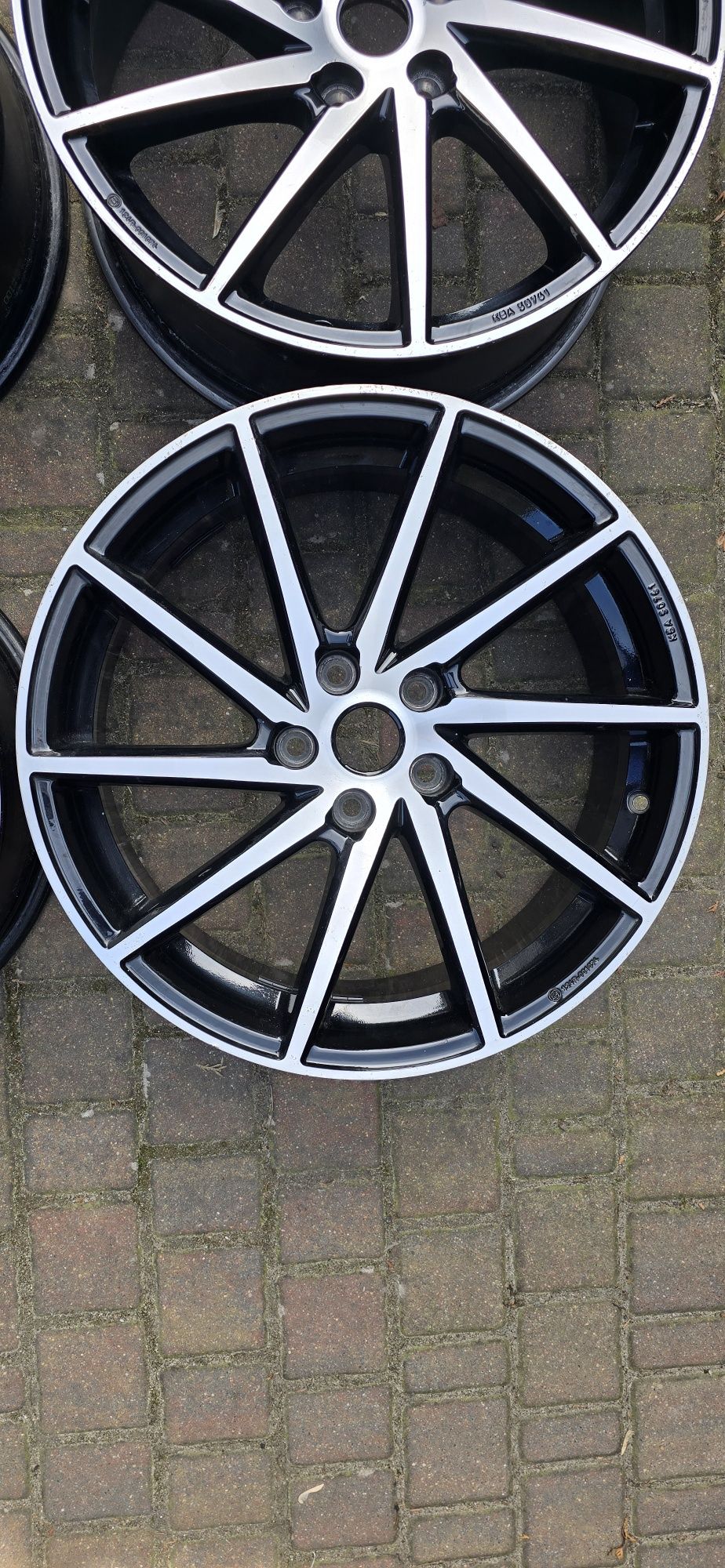 Komplet felg felgi z renault megane IV 19" 5x114.3 brok b37