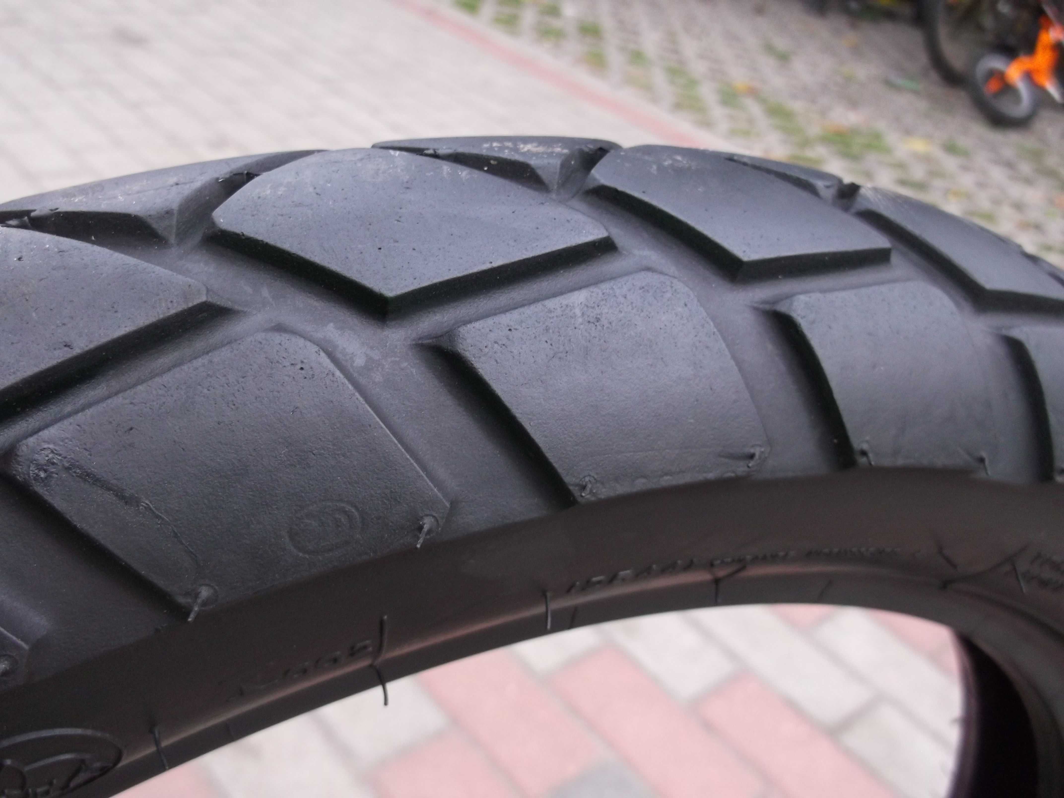 opona 100/90 -19 Metzeler Tourance Front 4,3mm enduro