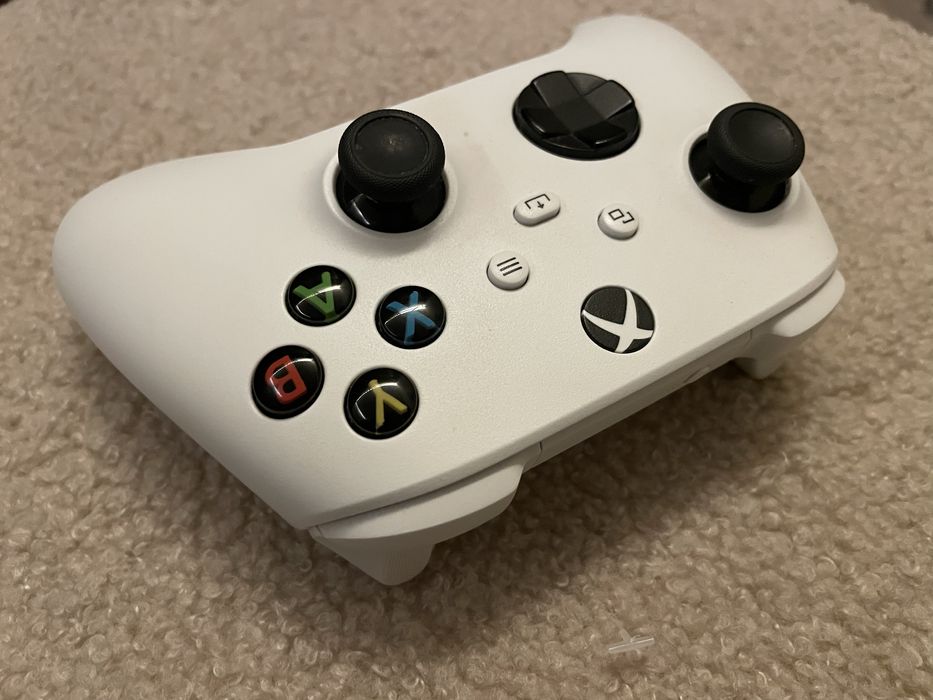 Xbox Series S 512GB + 2 comandos