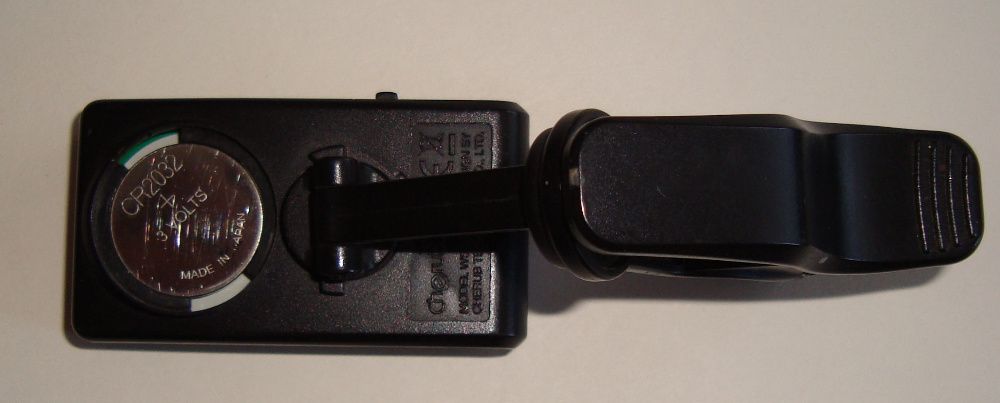 Тюнер Cherub WST-650 GB Для гитарной и бас-гитарной настройки