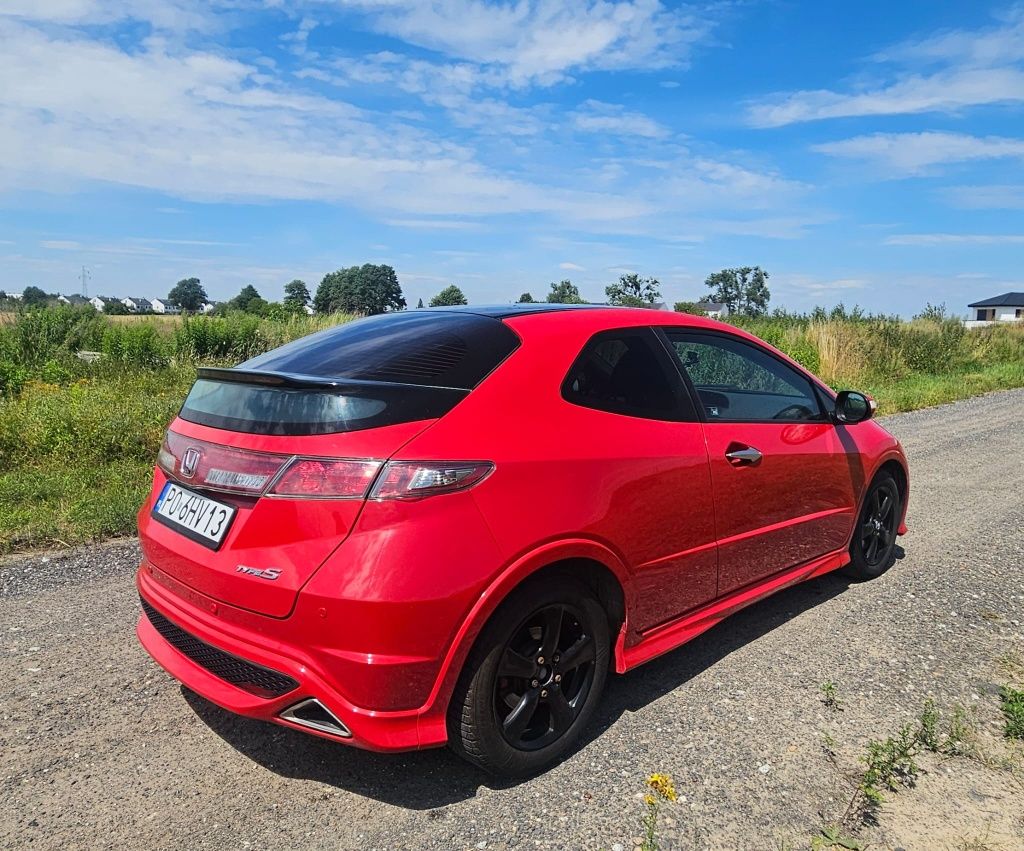 Honda Civic Ufo rok 2008 typ S