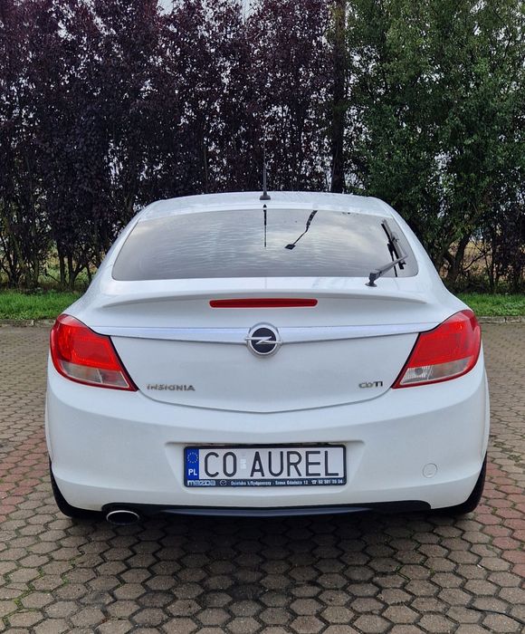 Opel Insignia 2.0 cdti 200 KM biała perła zadbana Xenon