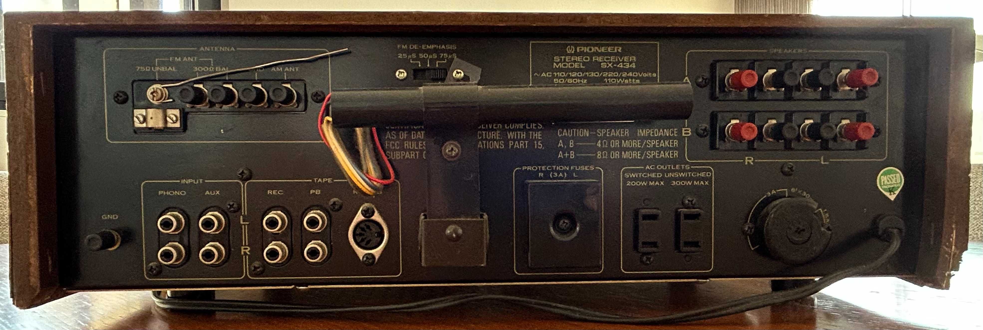 Pioneer SX-434 – Receiver com alma vintage