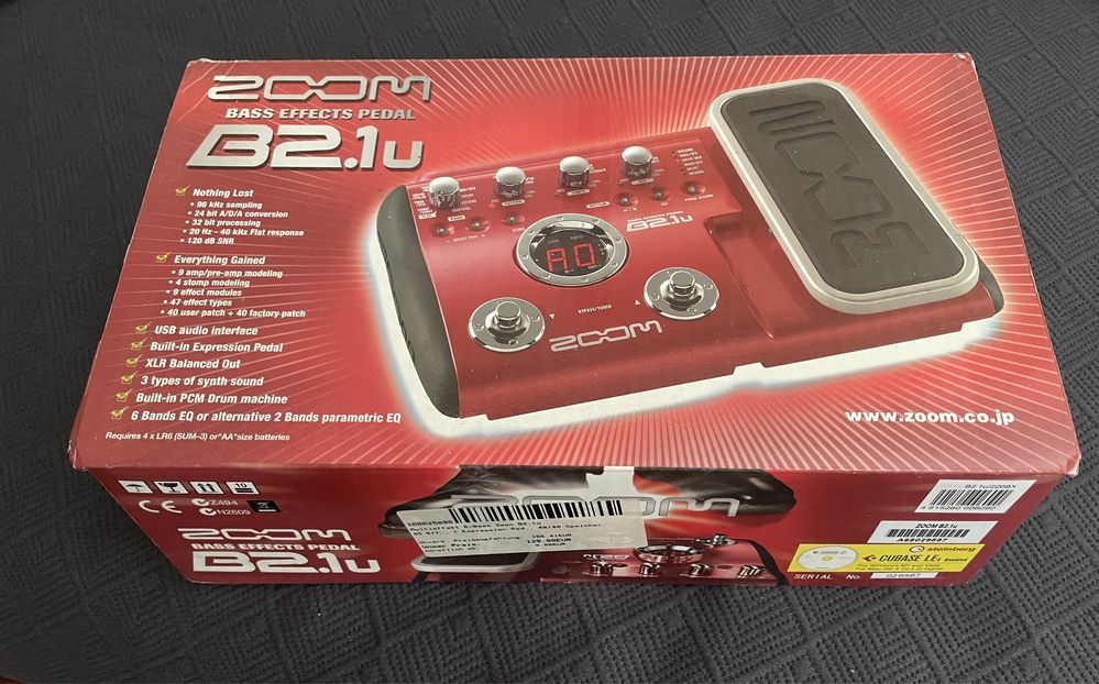 ZOOM B2.1u - Pedal de efeitos para Baixo