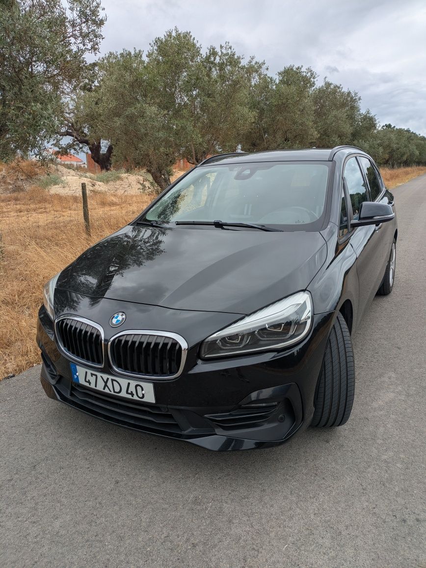 BMW 216d Active Tourer| Sport Line | Nacional | Revisões na Marca