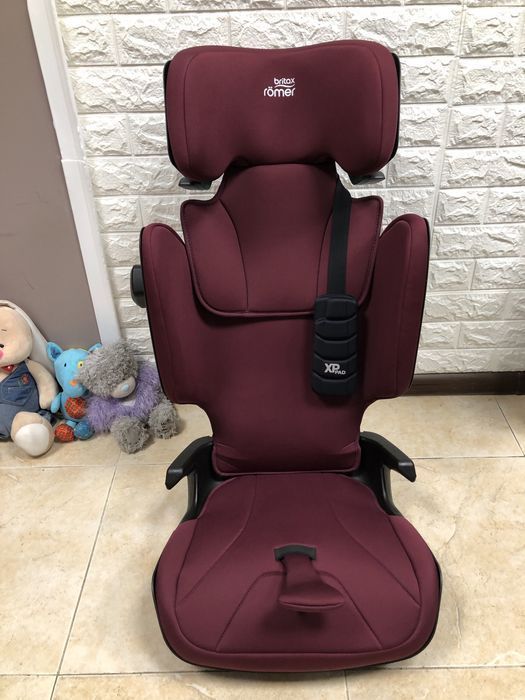 Автокрісло BRITAX ROMER KIDFIX I-Size  Група 2/3 (15-36кг) бустер