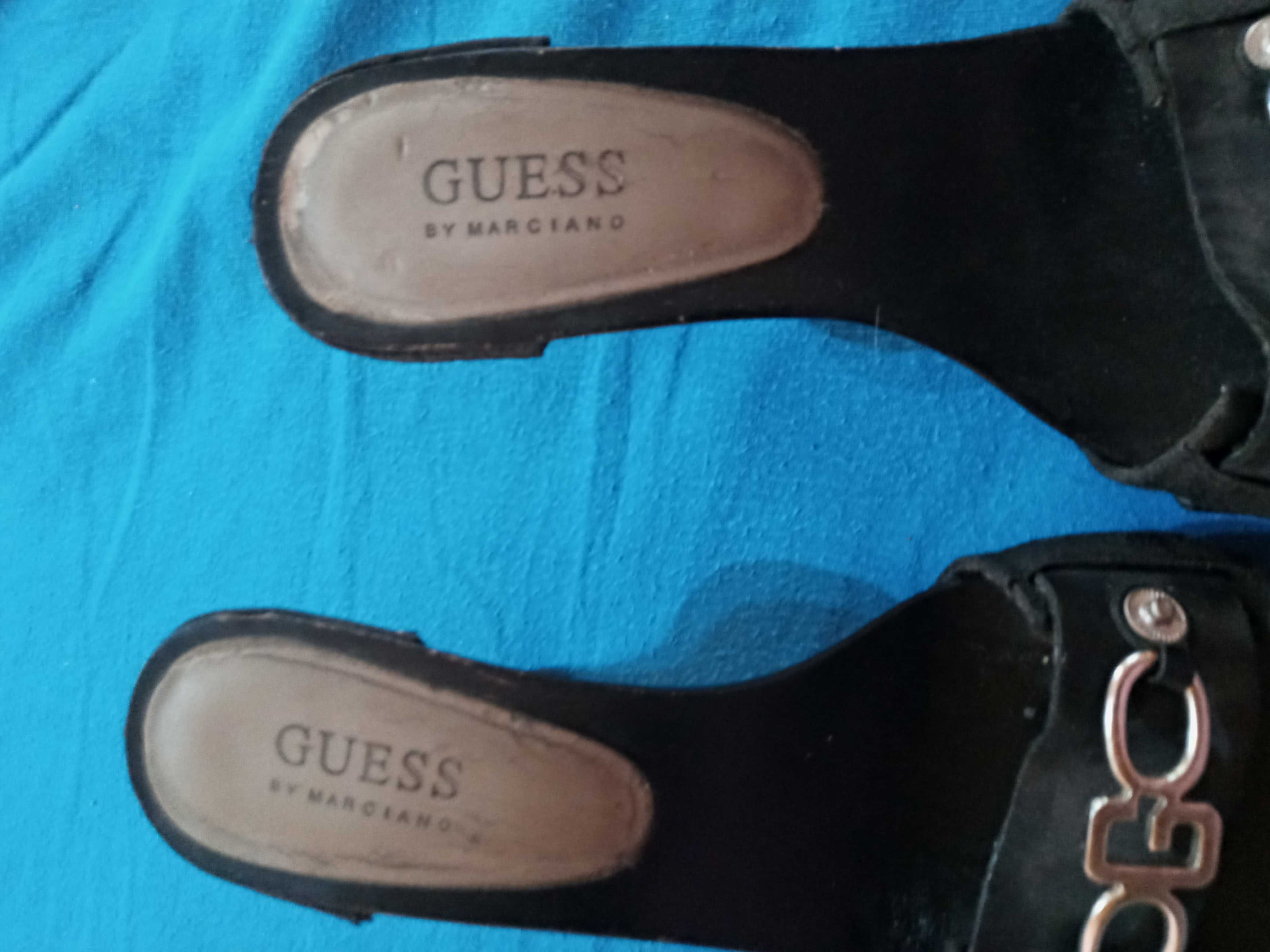 Chinelas com sola de madeira GUESS