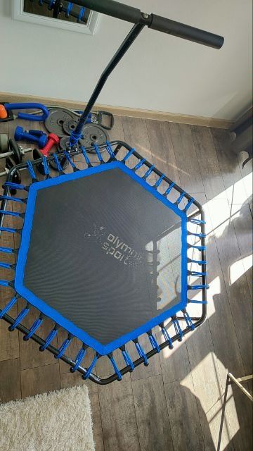 Profesjonalna trampolina fitness z uchwytem