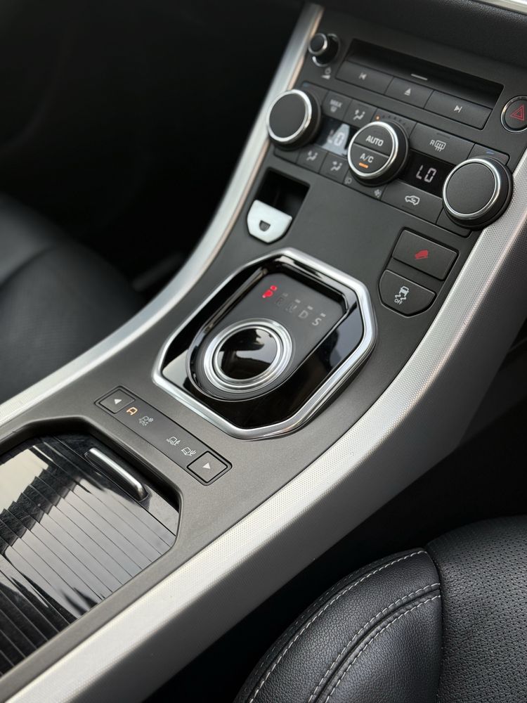 Range rover evoque