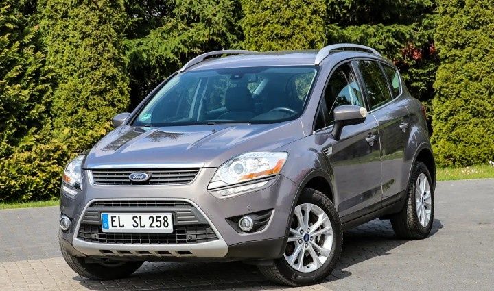 Ford Kuga 2012 року