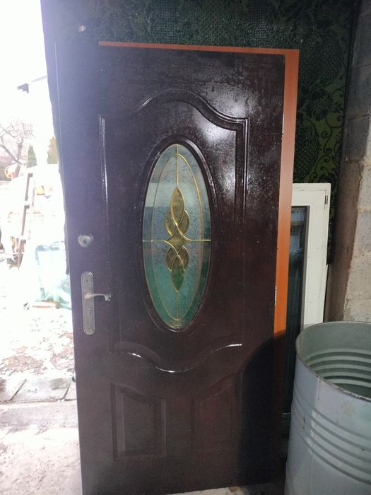 Drzwi zewnętrzne 100. Na budowę garażu.