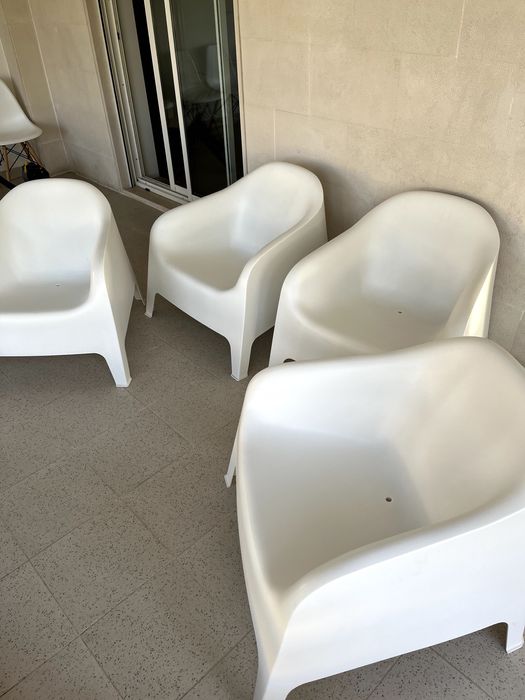 Quatro cadeiras jardim SKARPö (Ikea)