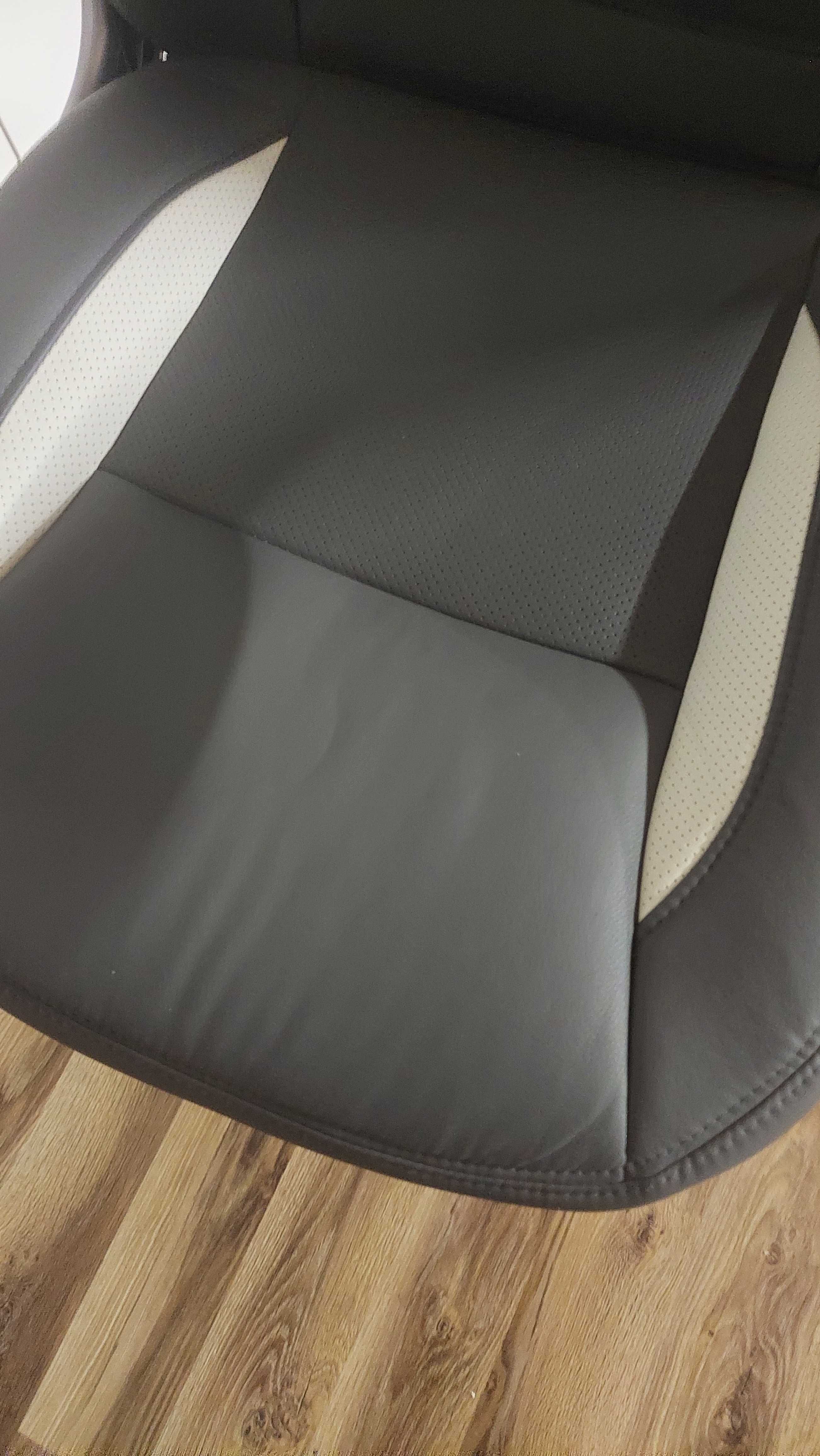 Fotel gabinetowy  Saturn