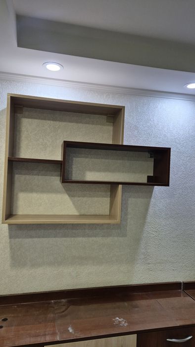 Полка настенная книжная