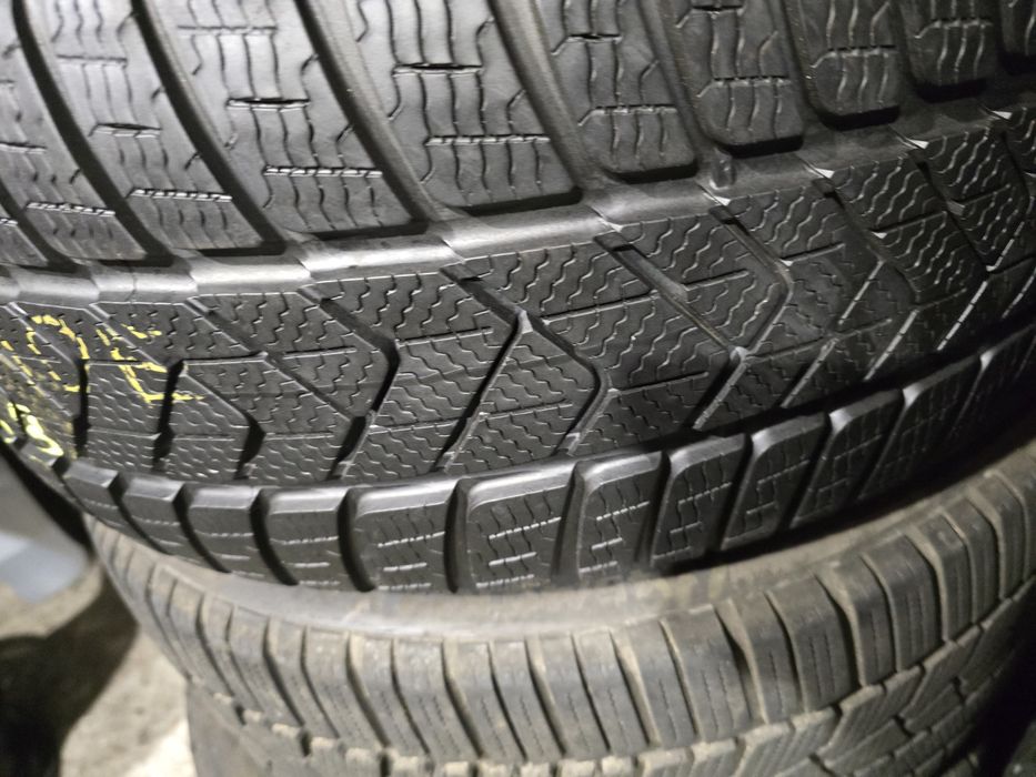 245/40/19 Pirelli RSC-BMW Moe, super para 6,5_7mm  19-20r.
