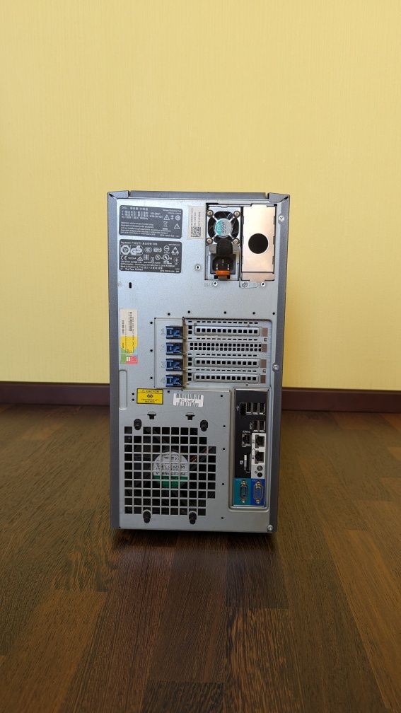 Dell PowerEdge  T330  E3-1270 v5 32GB