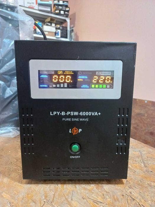 Мощный ИБП для дома, квартиры LPY-B-PSW-6000VA+ (4200Вт) 10A/20A