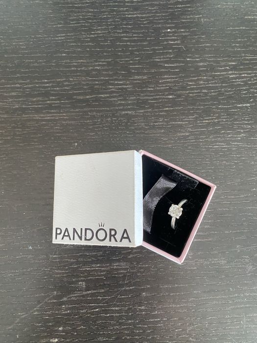 Pandora Anel Sparkling Solitaire