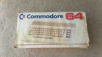 Komputer Commodore 64, zasilacz, magnetofon, pokrywa, akcesoria, box