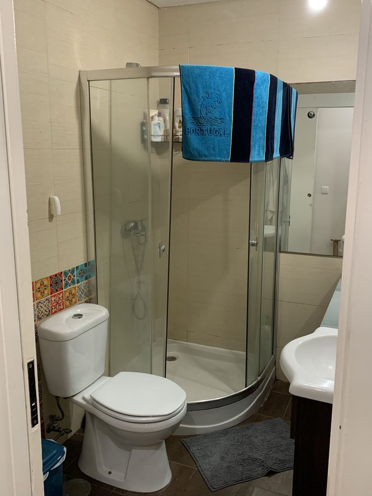 Quarto pra arrendamento na Póvoa de Varzim