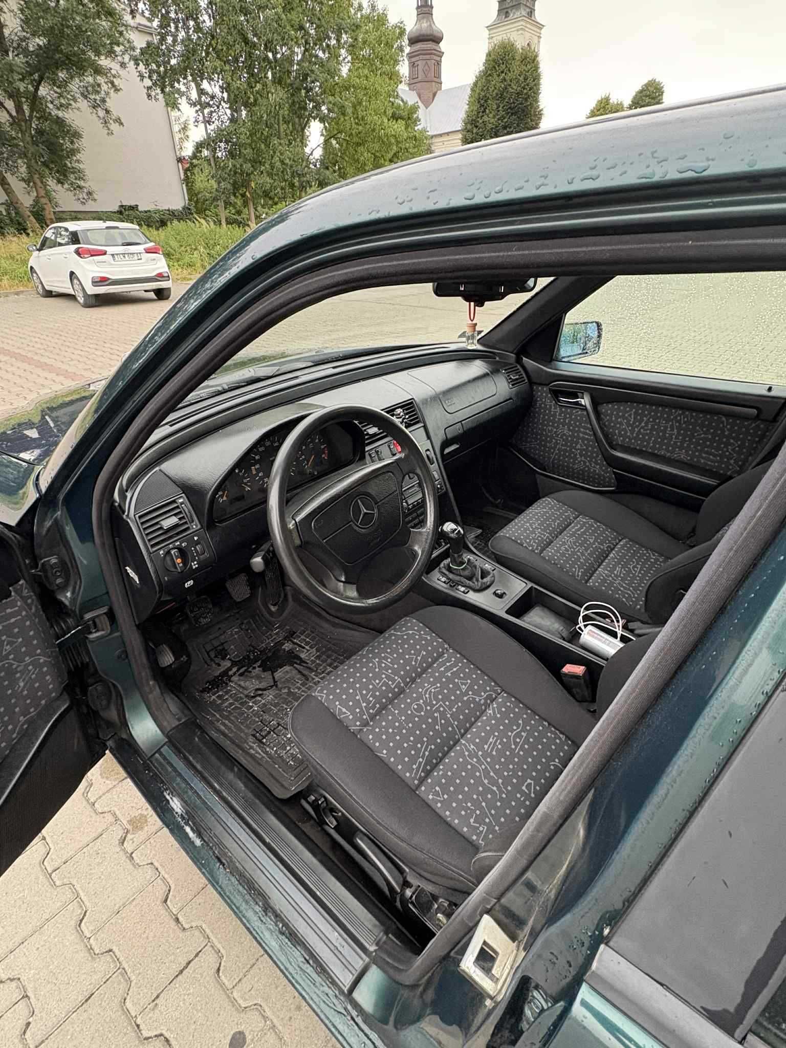 Mercedes-Benz  C250D,  W202,  ESPRIT