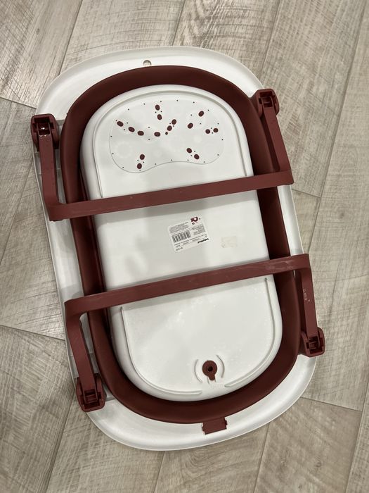 Ванночка складна Babyhood Комфорт червона
