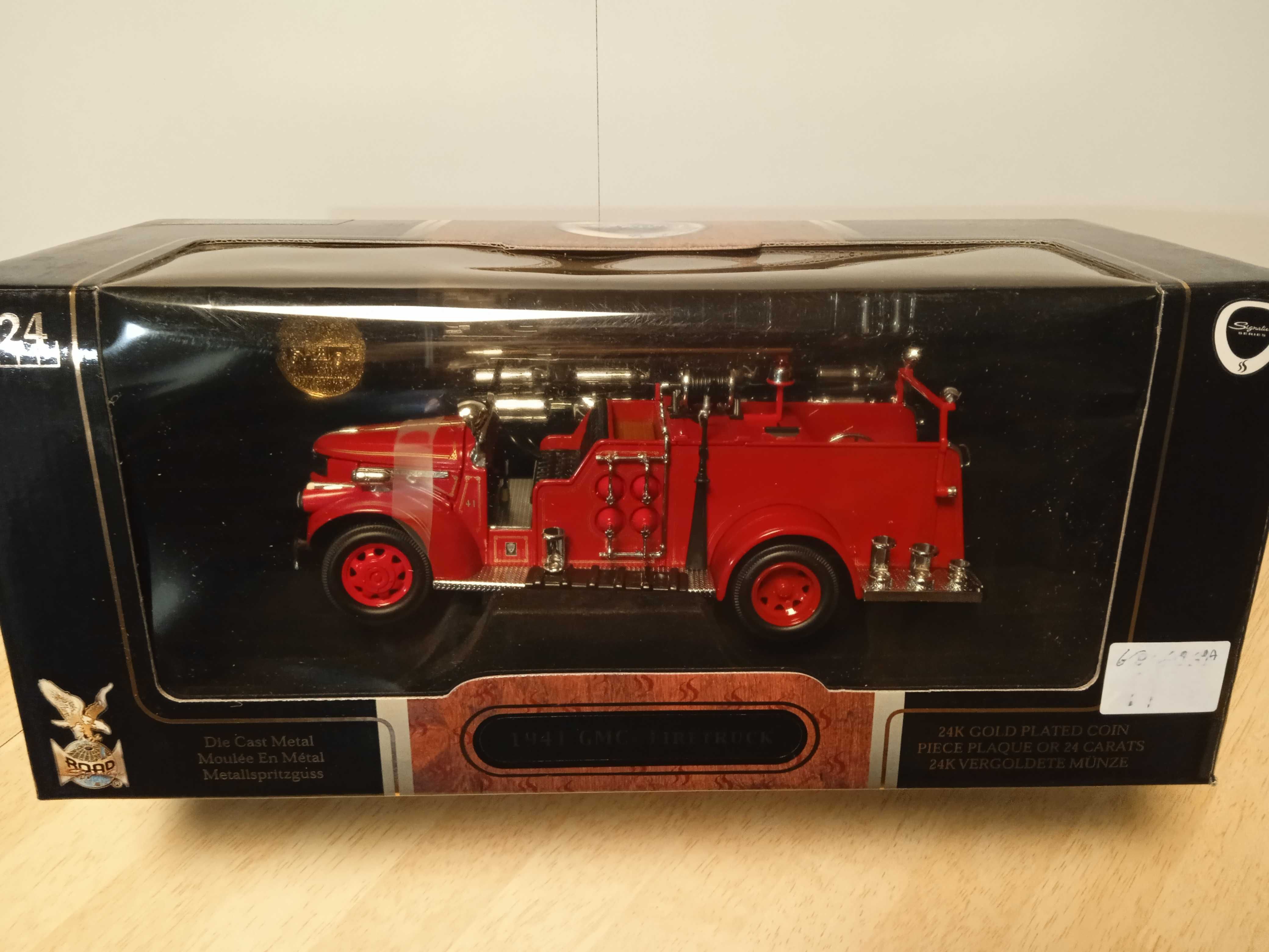 Signature séries 1/24  GMC 1941 Firetruck  "Bombeiros"