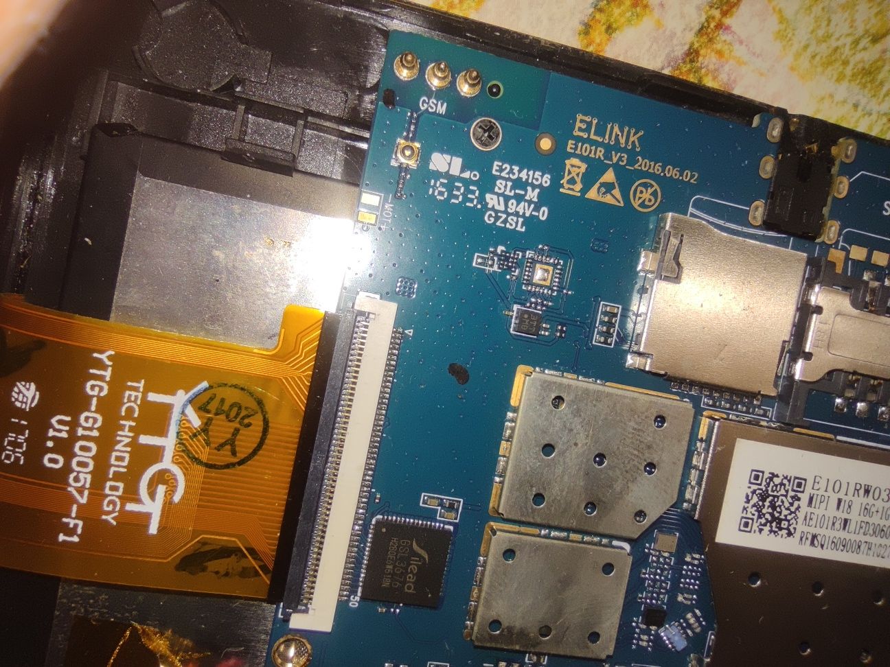 Планшет телефон Assistant AP-107G 2 sim