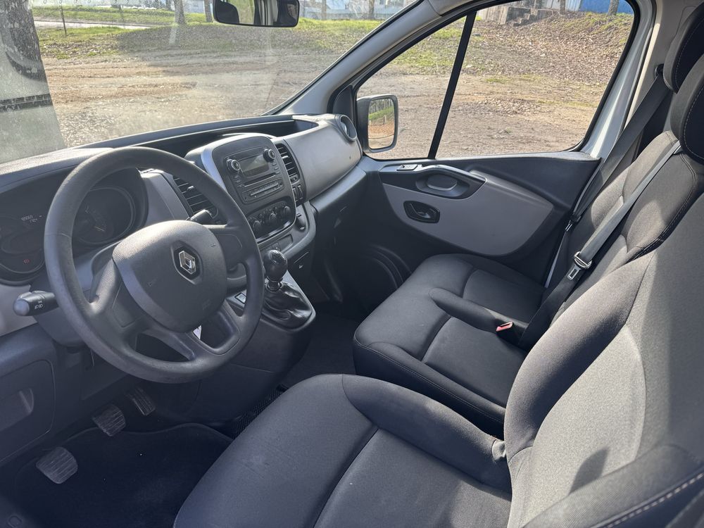 Renault Trafic 1.6DCI XL 9Lugares 2016