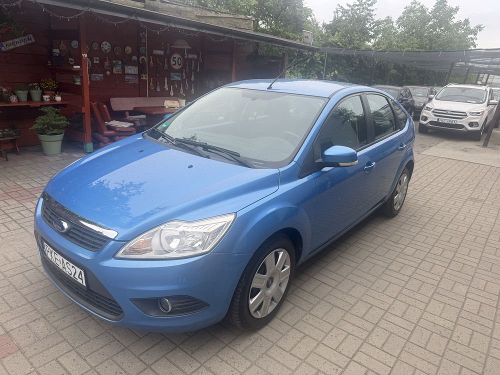 Ford Focus 1.6 101 KM sprowadzony 2009 zarejestrowany klimatronic TUV