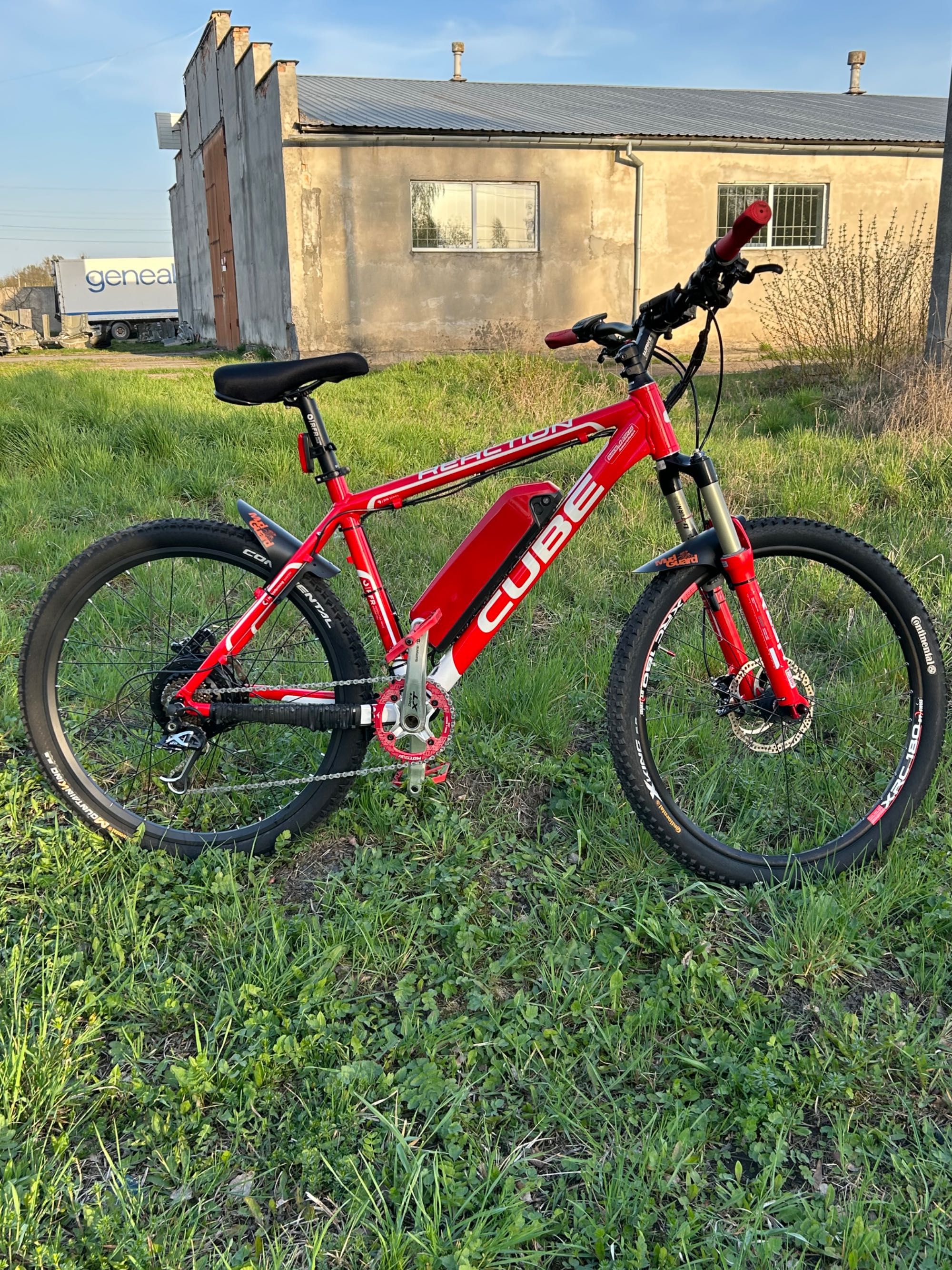 CUBE REACTION ЕЛЕКТРО 750W 48v (bulls specialized giant focus)