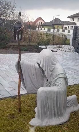 Cementowa Figura ogrodowa duch duszek zmora zjawa dementor