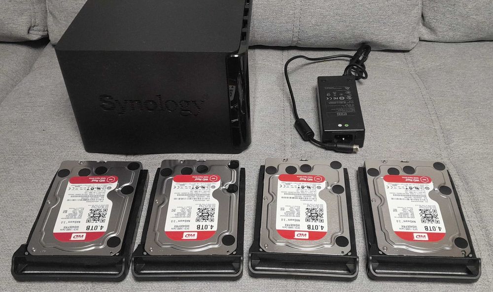 Synology DS 415 NAS 4x4TB Wd Red