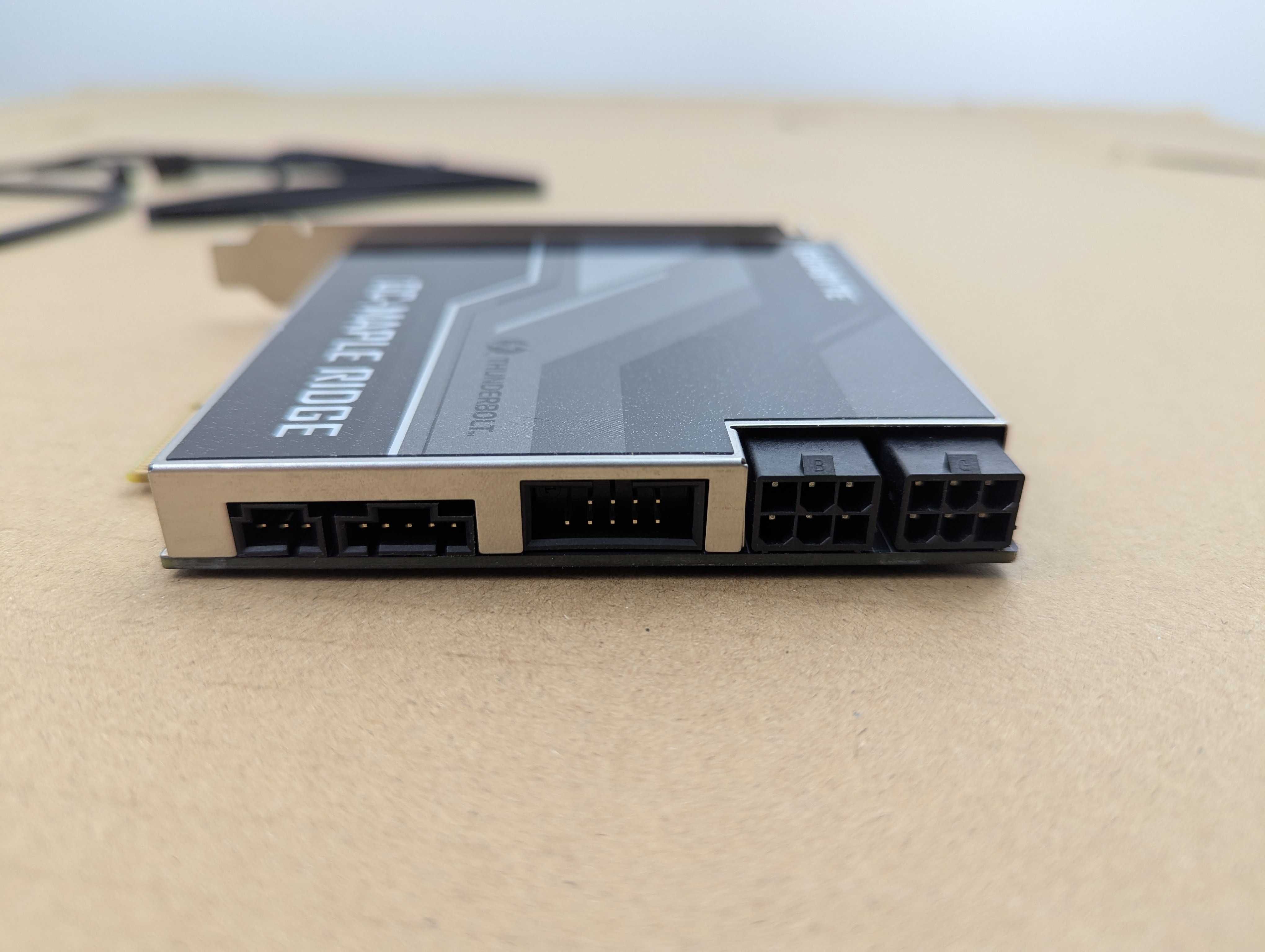 adapter thunderbolt 4 / USB-C / DisplayPort - karta PCIe