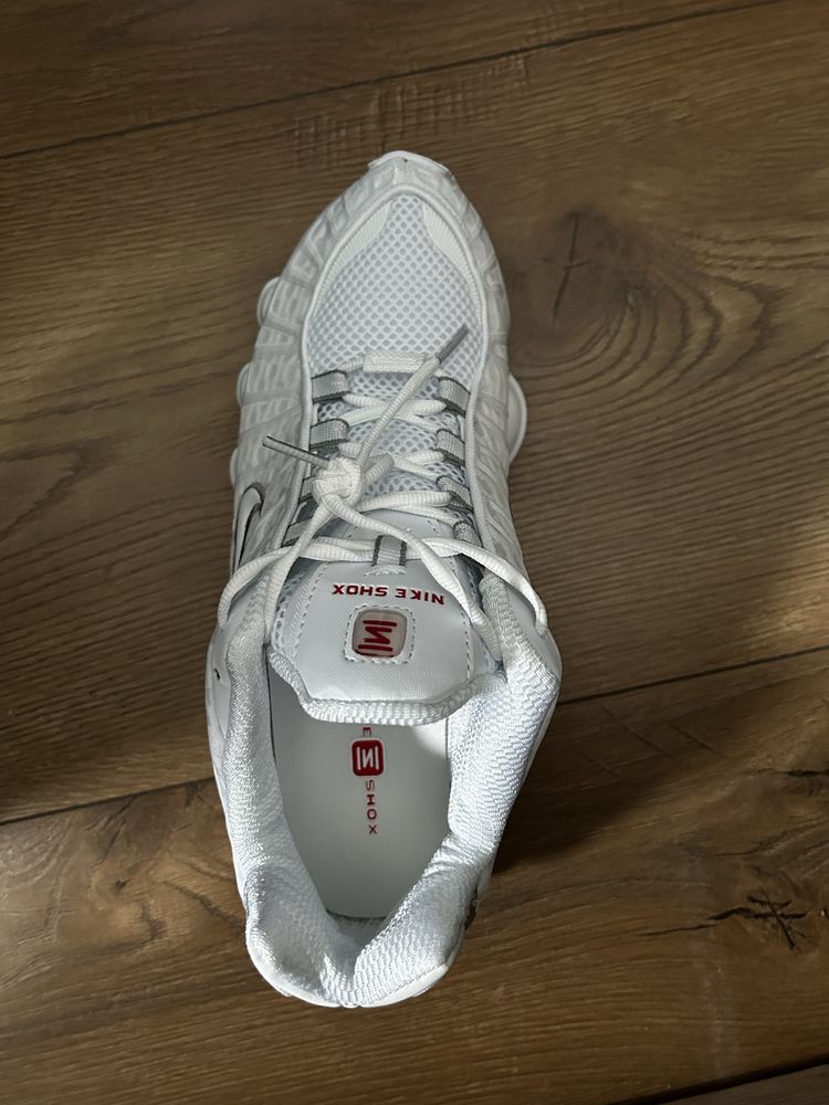Nike Shox Biale