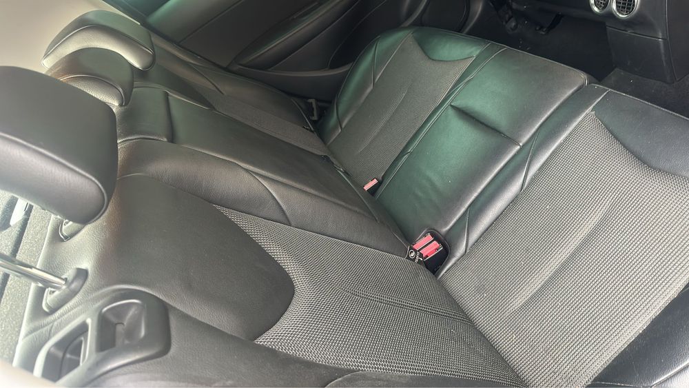 Peugeot 308 1.6  turbo limousine ano 2008 para peças