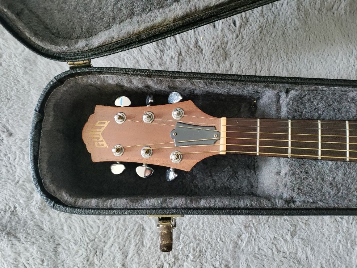 Guild Acoustica F4-CE Natural USA