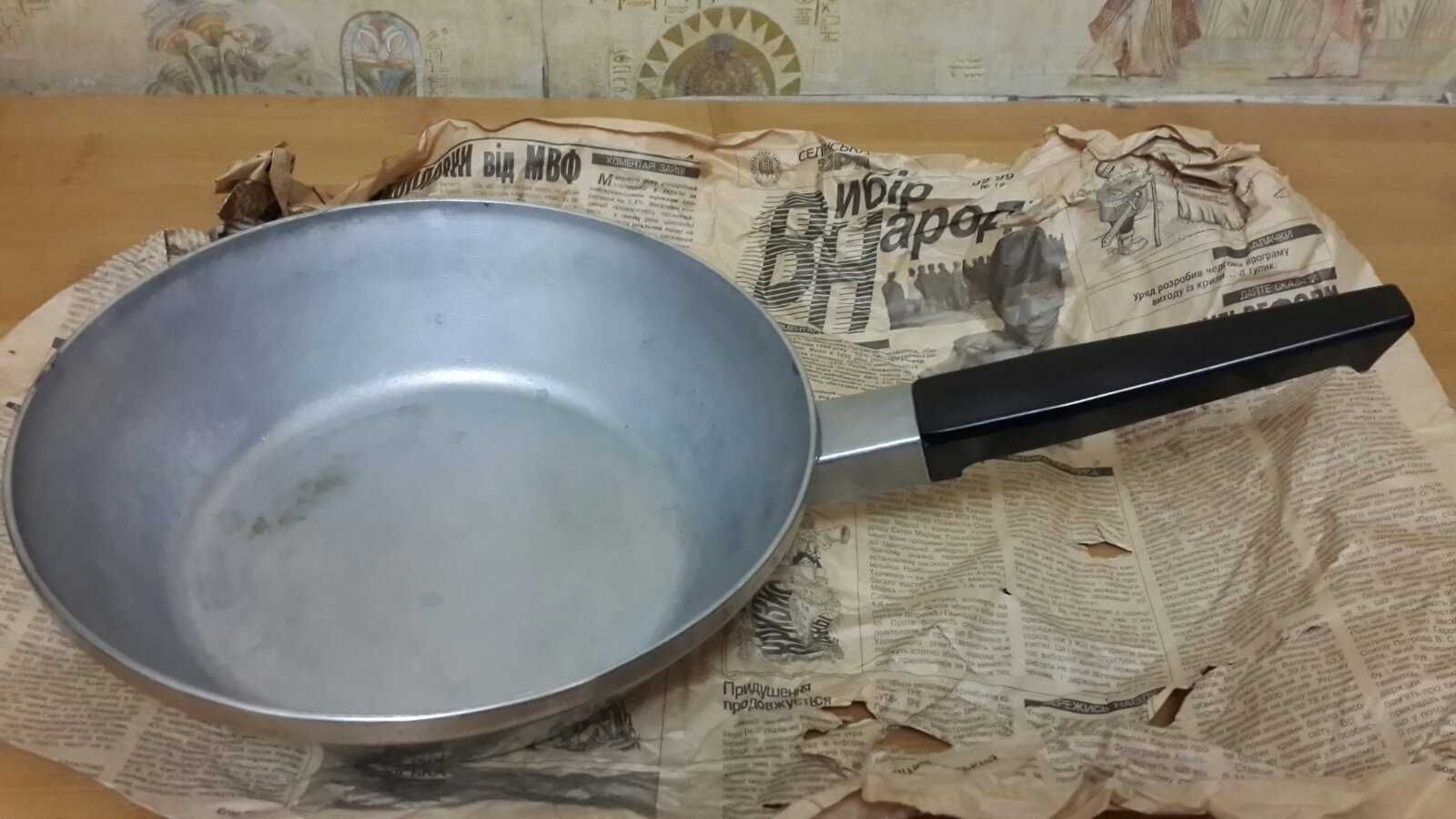 Новые сковородки СССР чудо - печь, гриль с прессом
Мателиалы разные