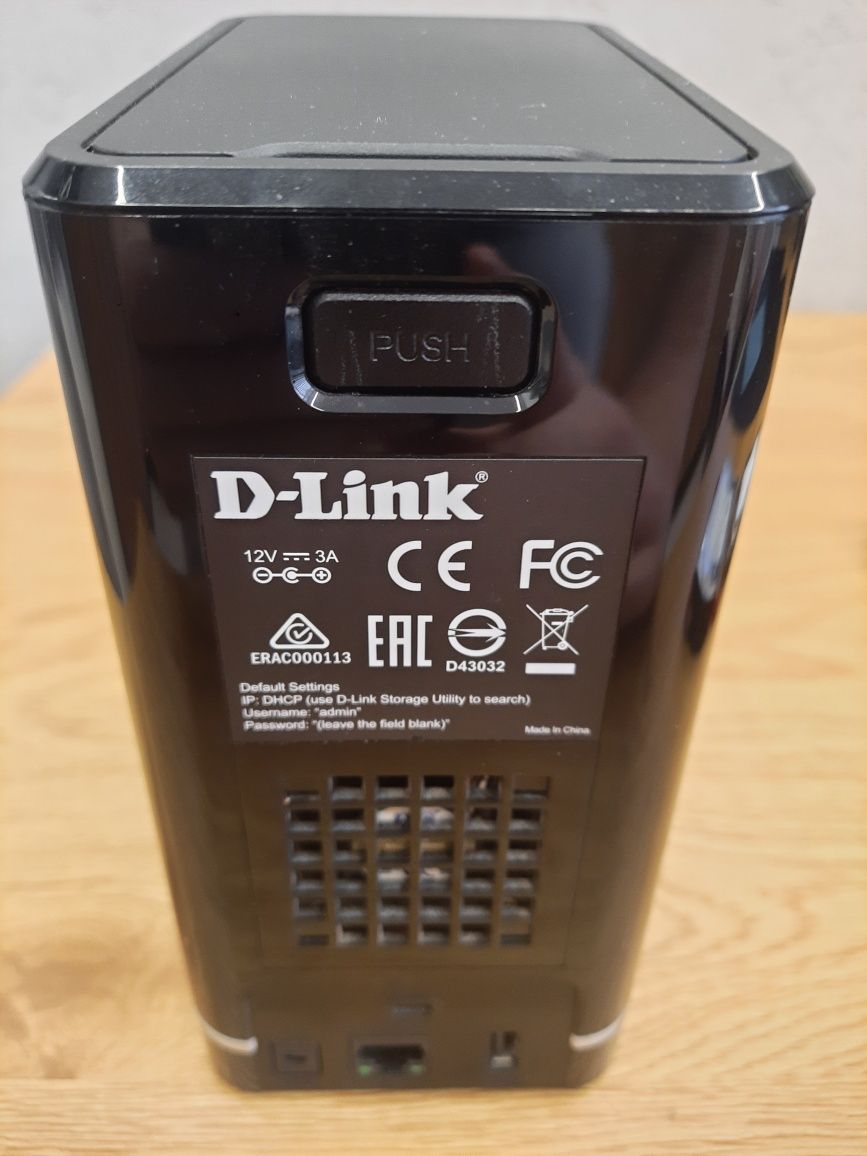 Мережеве сховище D-Link DNS-320L з двома дисками Seagate по 3Tb