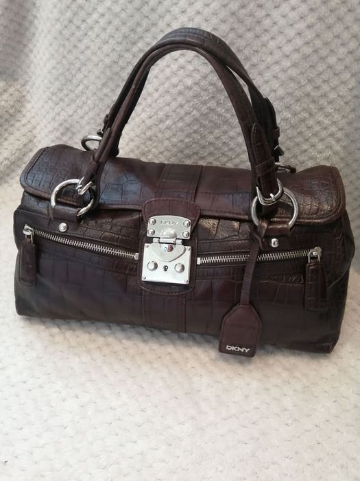 Жіноча шкіряна сумочка DKNY