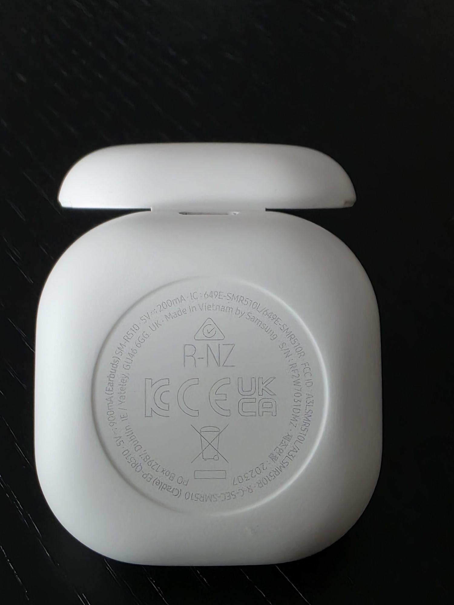 Samsung Galaxy Buds2 Pro Białe jak nowe + etui