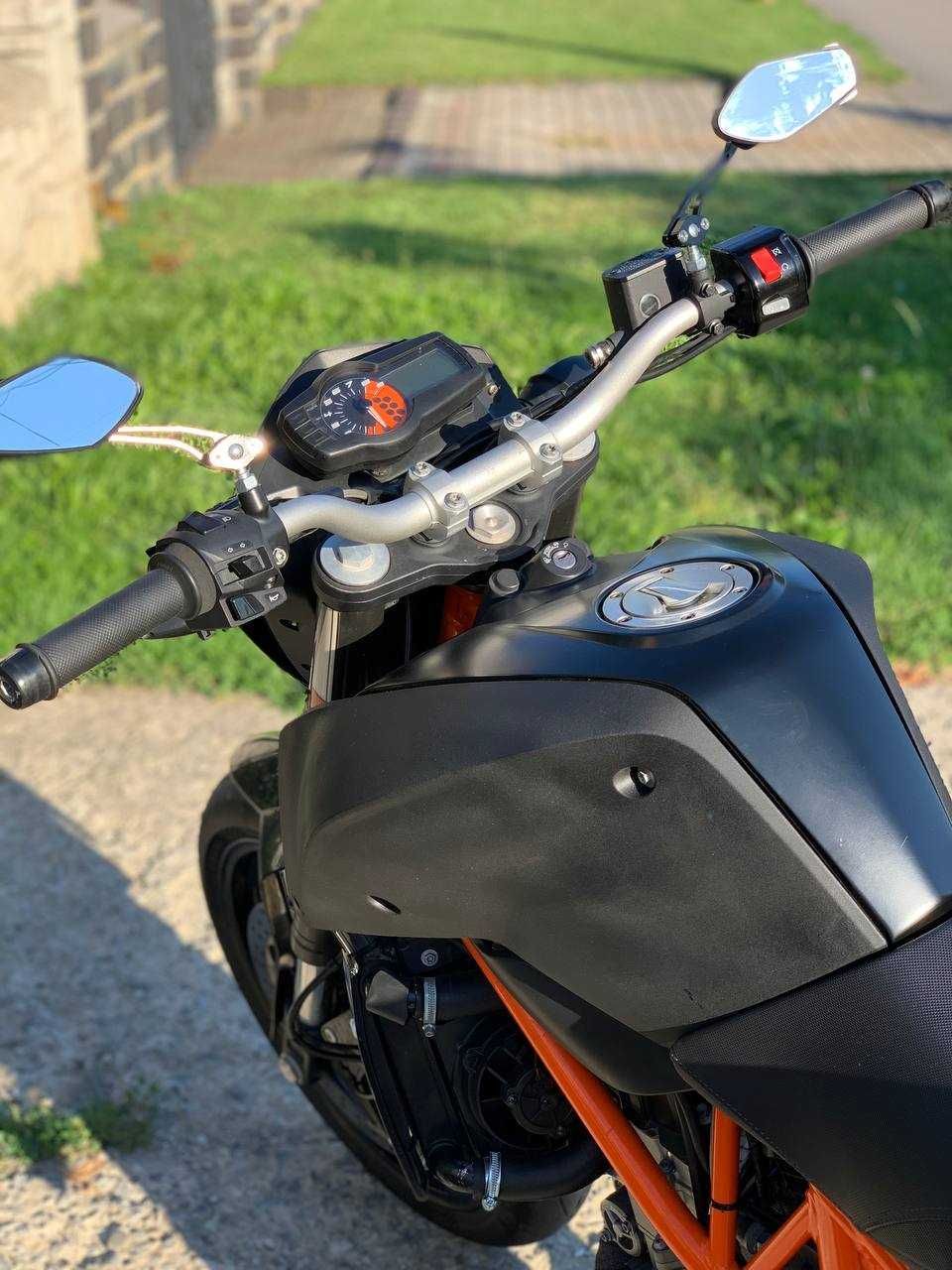 KTM Duke 690 2012