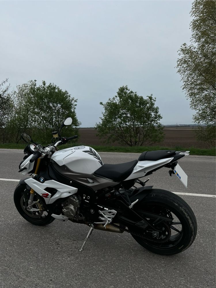 Bmw s1000r 2016 року